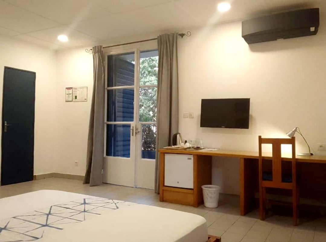 Hotel Les Palmiers Ouagadougou Kültér fotó