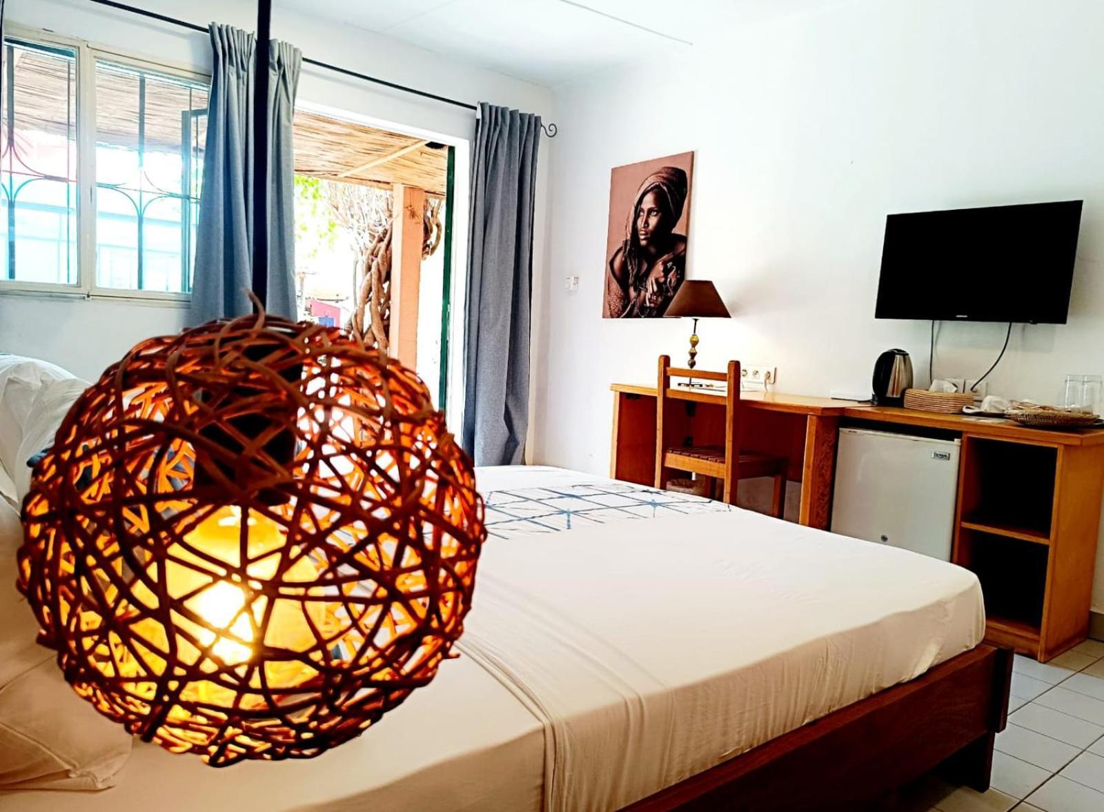 Hotel Les Palmiers Ouagadougou Kültér fotó